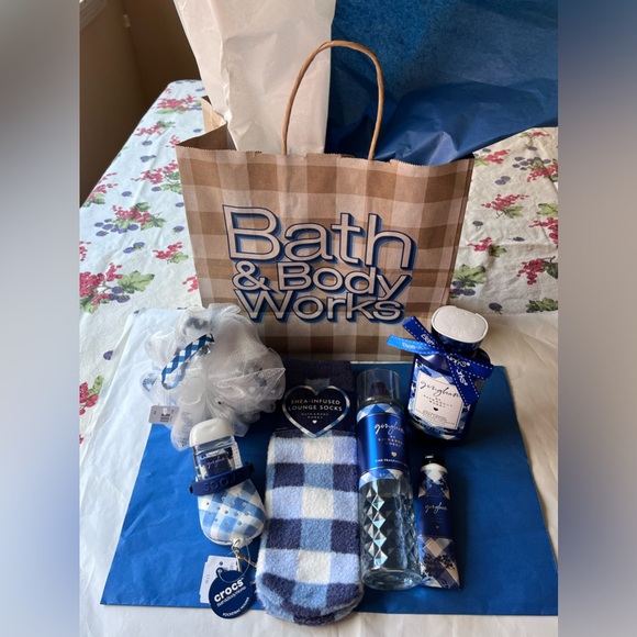 🟦⬜️🟦 CROCS x BATH & BODY WORKS MINI GINGHAM POCKETBAC HOLDER  BUNDLE 🟦⬜️🟦 - Picture 13 of 16